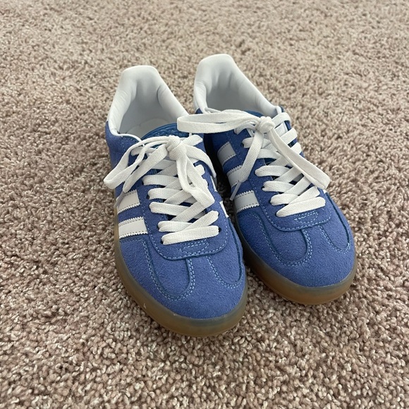 Samba Adidas size 7.5, never worn. Bought for $200, asking $115 - Picture 3 of 3